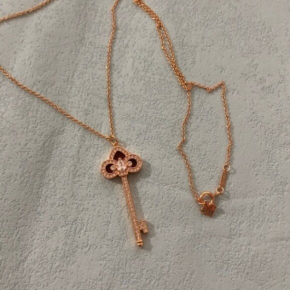 Symbolic Gold Key Necklace with Gemstone Detailing - Picture 6 of 6